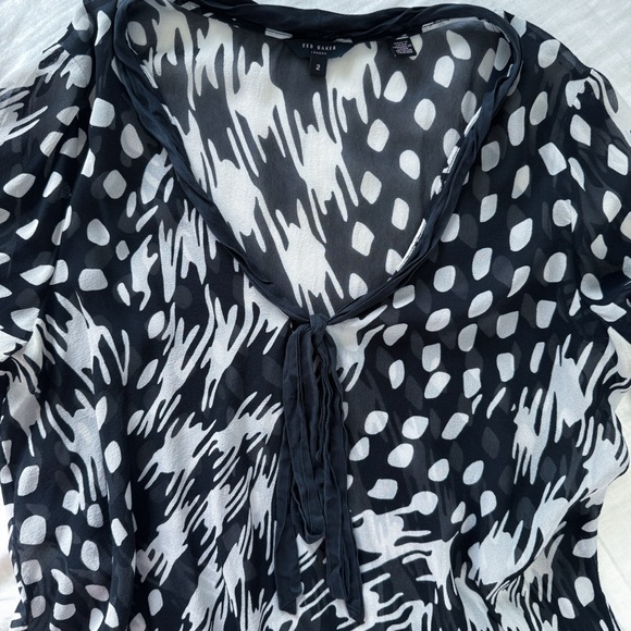 Ted Baker 100% Silk Black and White Blouse - Picture 2 of 9